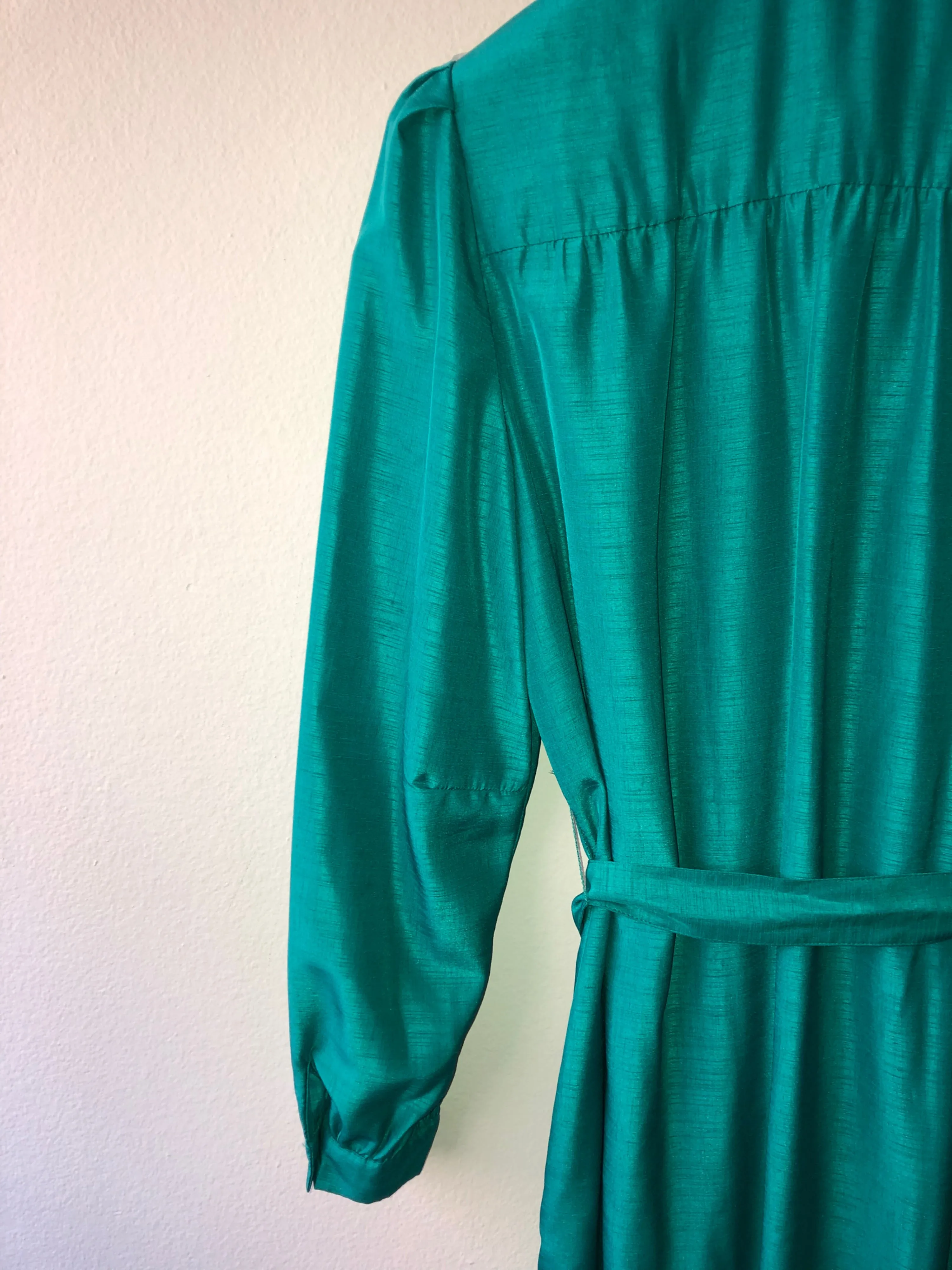 '70’s ILGWU Green Pleated Shirtwaist Dress with Tie Belt by Schrader Sport