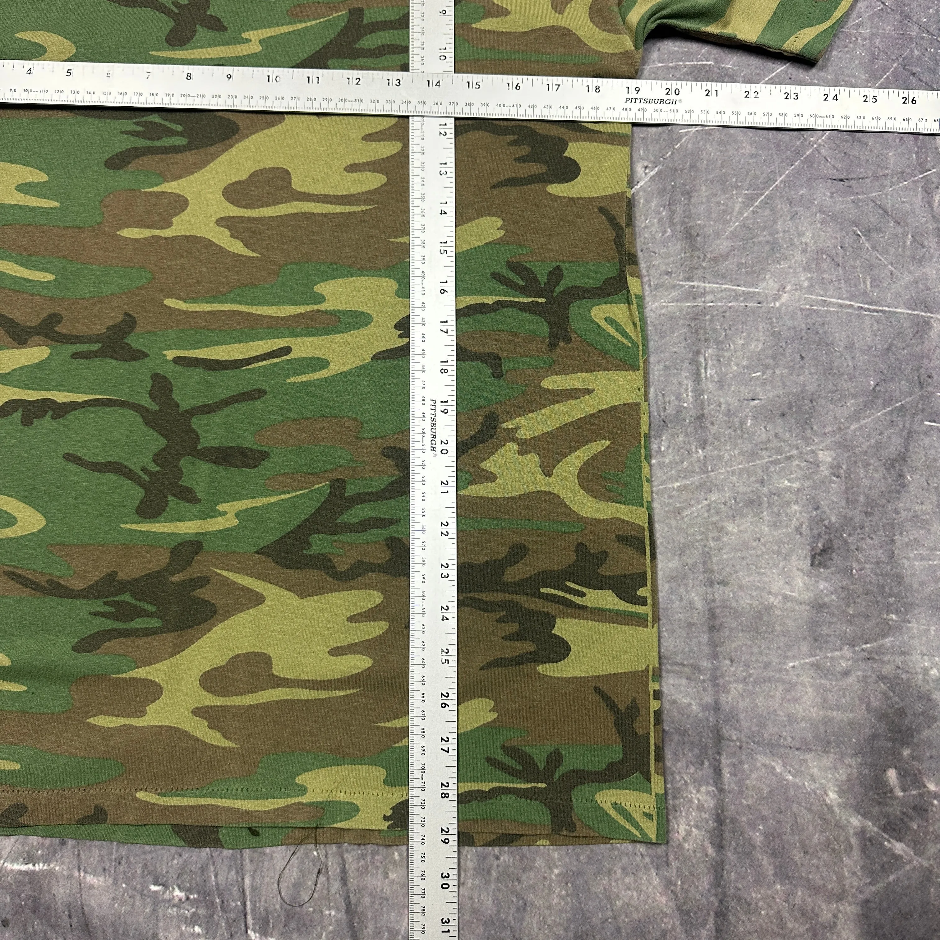 90s Single Stitched Rothco Woodland Camo Esssntial Shirt M F67