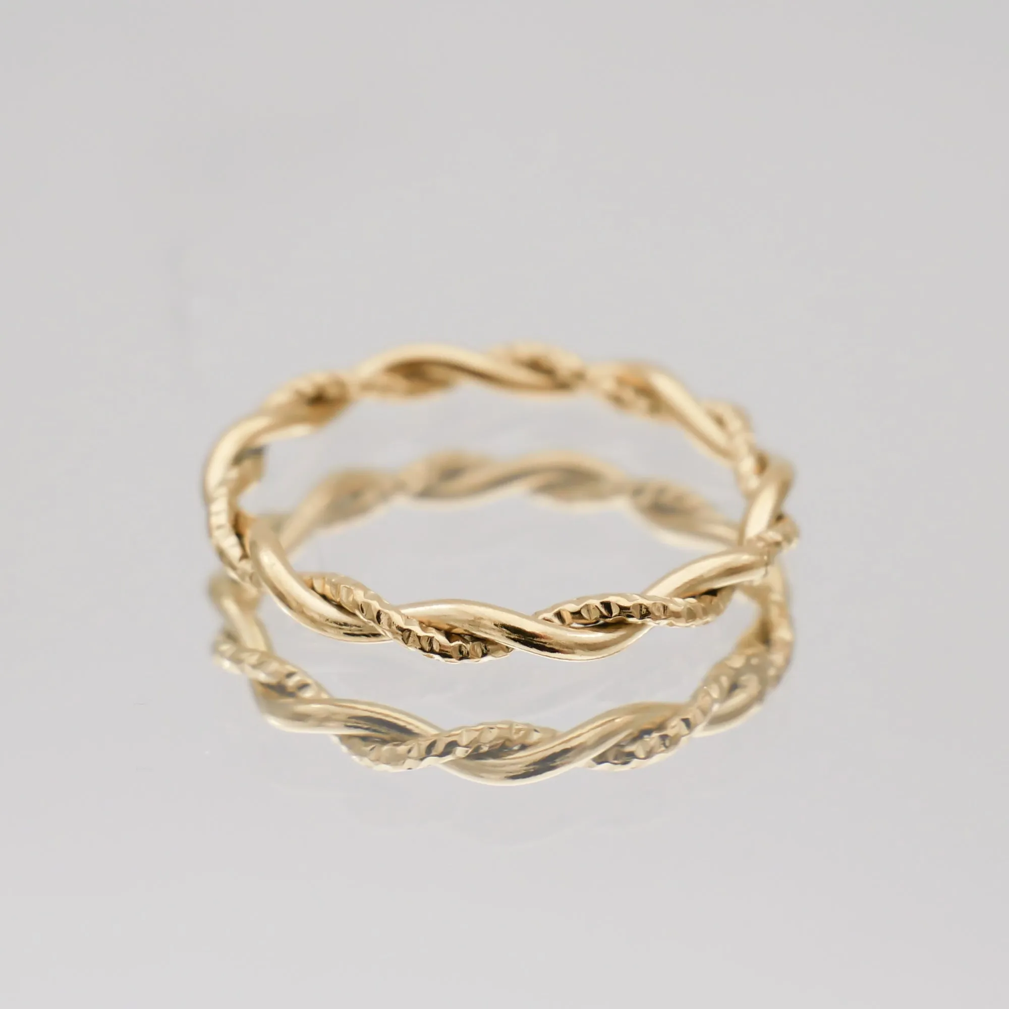 Aicha Twisted Ring