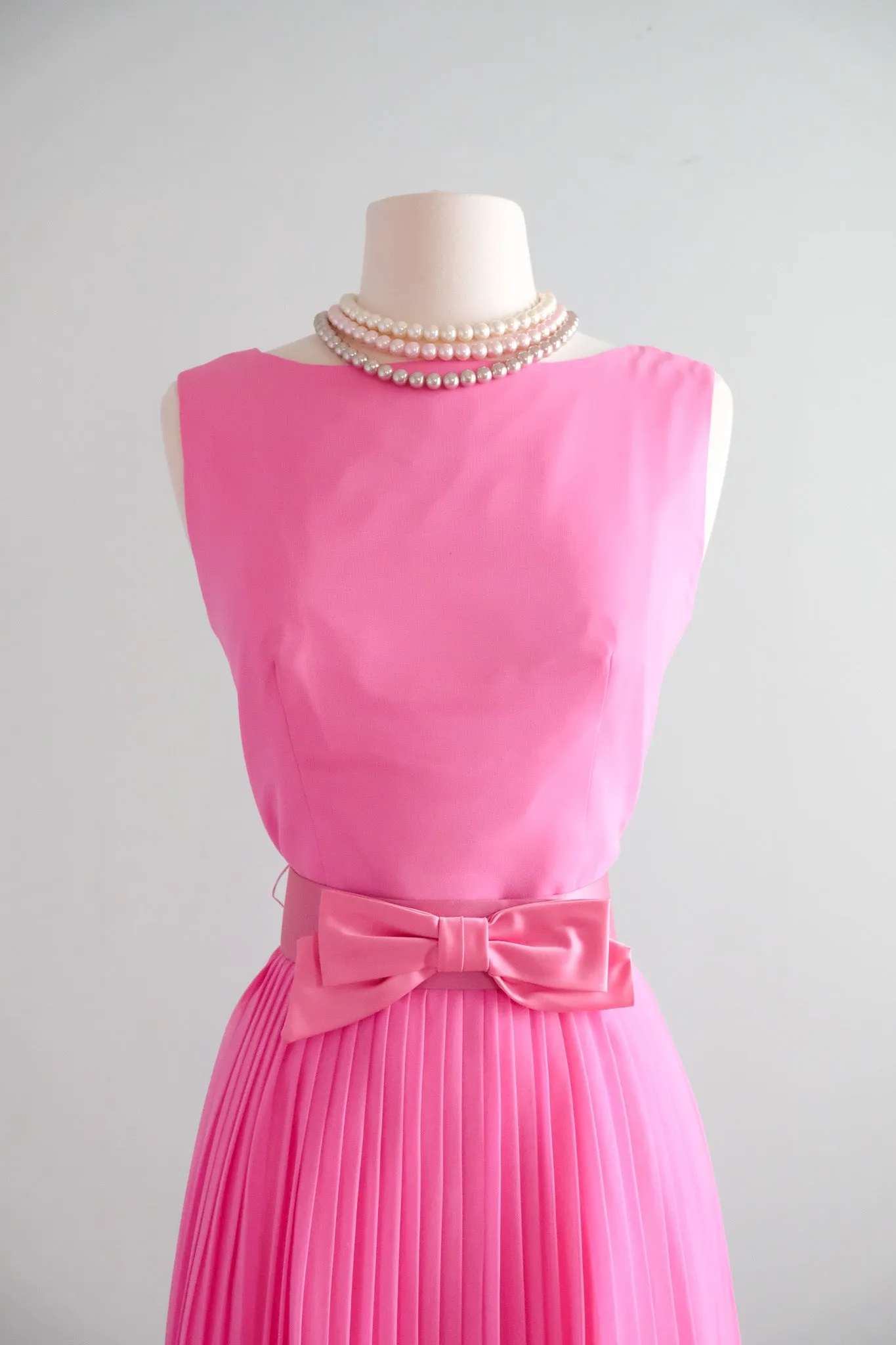 Amazing 1960's Pink Pleated Party Dress With Satin Bow Belt / Sz M