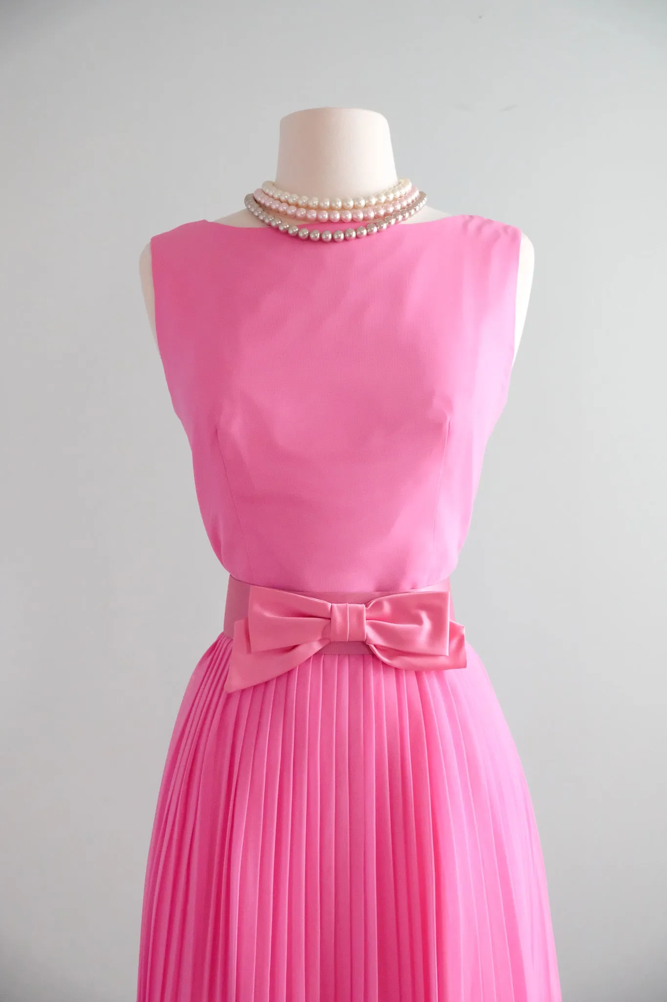 Amazing 1960's Pink Pleated Party Dress With Satin Bow Belt / Sz M