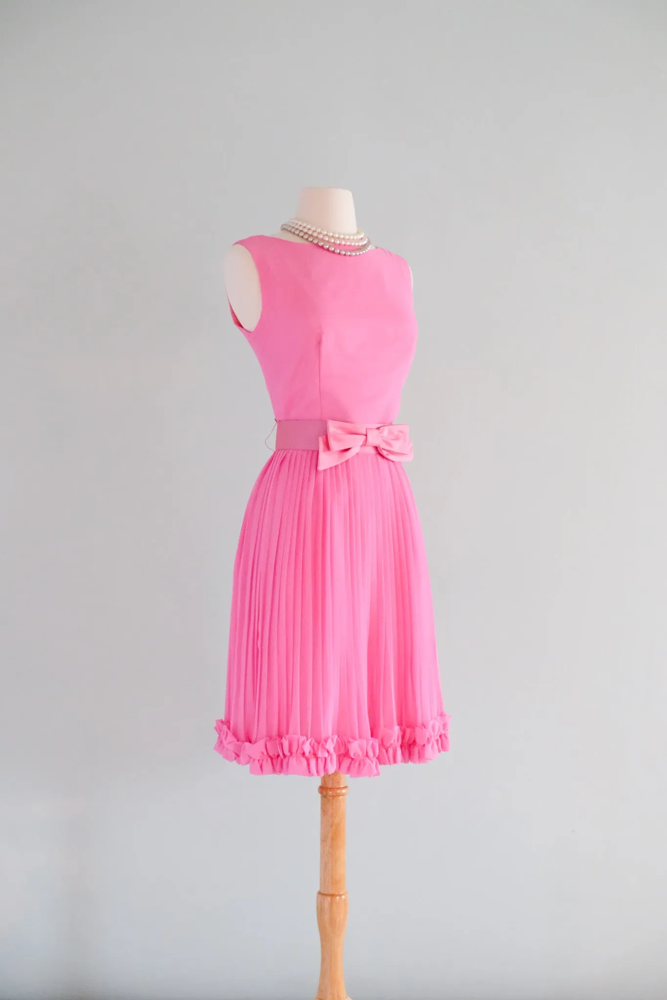 Amazing 1960's Pink Pleated Party Dress With Satin Bow Belt / Sz M