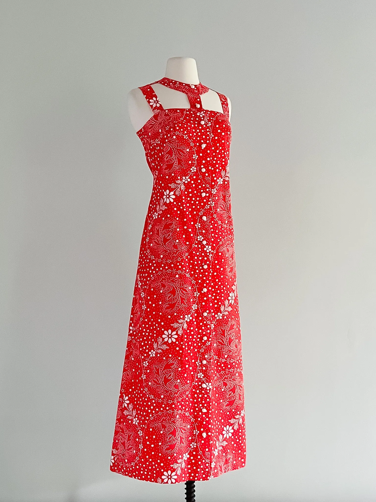 Amazing 1960's Tomato Red Daisy Print Dress with Cutout Neckline / Sz XS