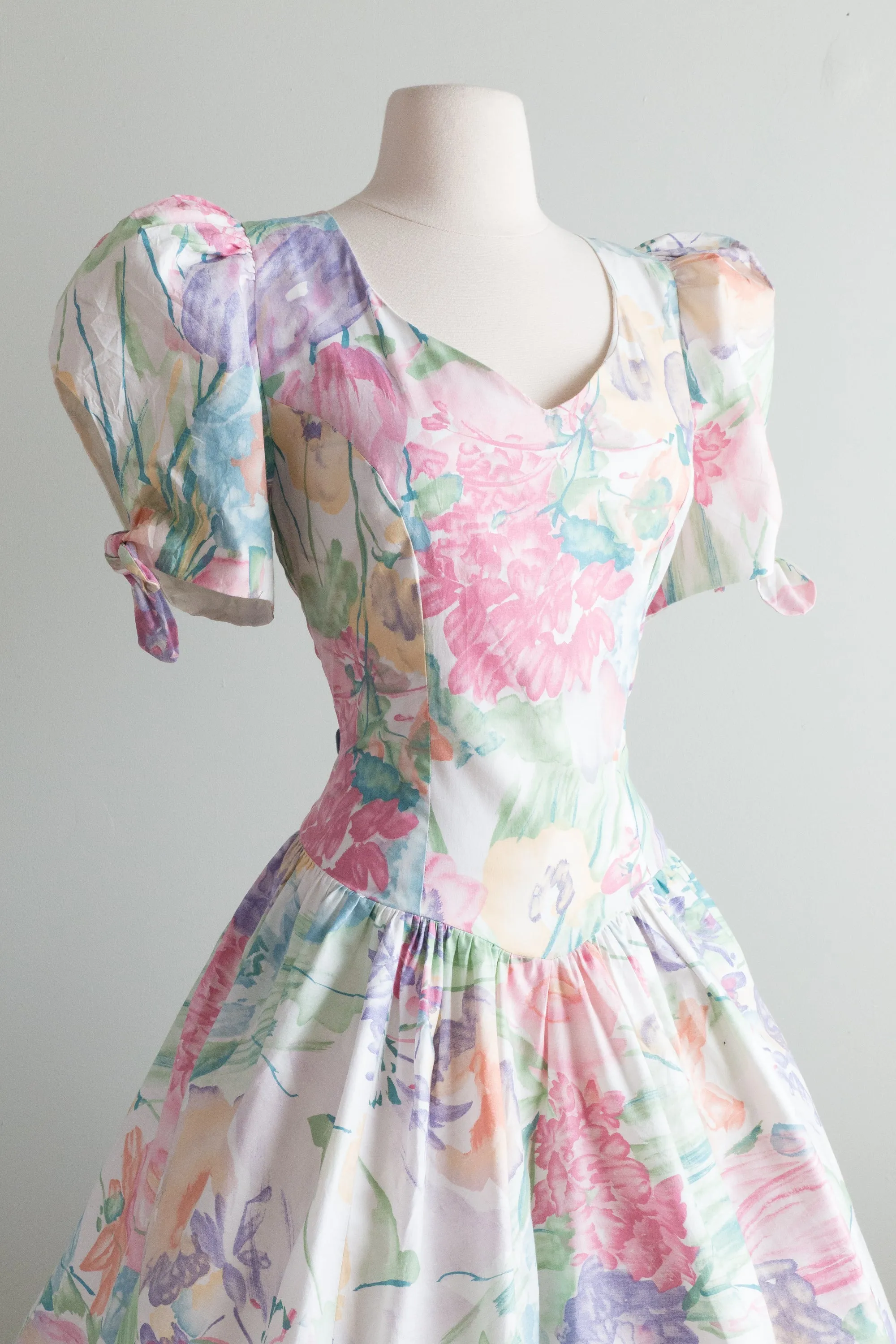 Beautiful 1980's Pastel Cotton Floral Dress With Open Back / Medium