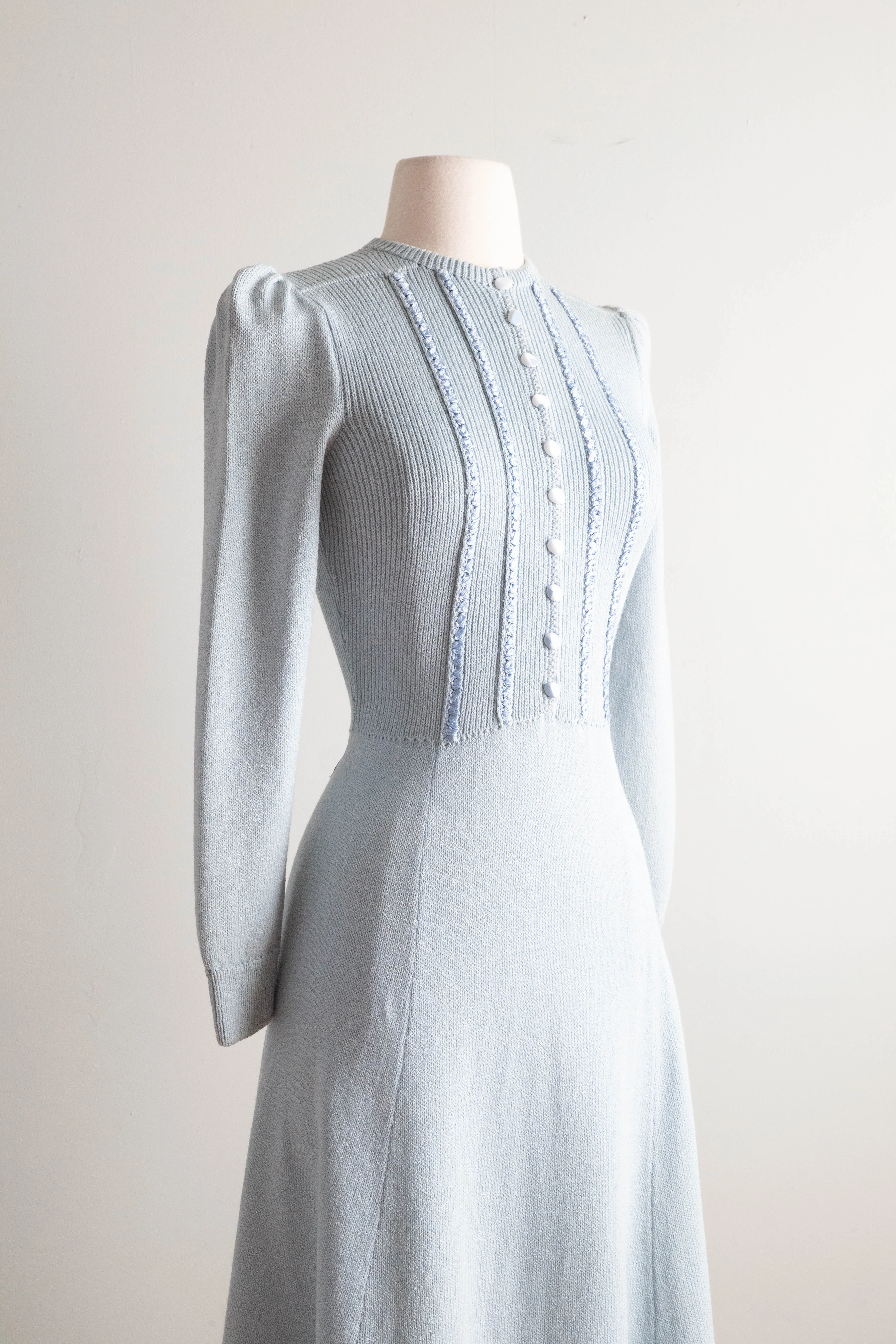 Beautiful Vintage 1970's St. John Knit Dress In Wallis Blue / SM
