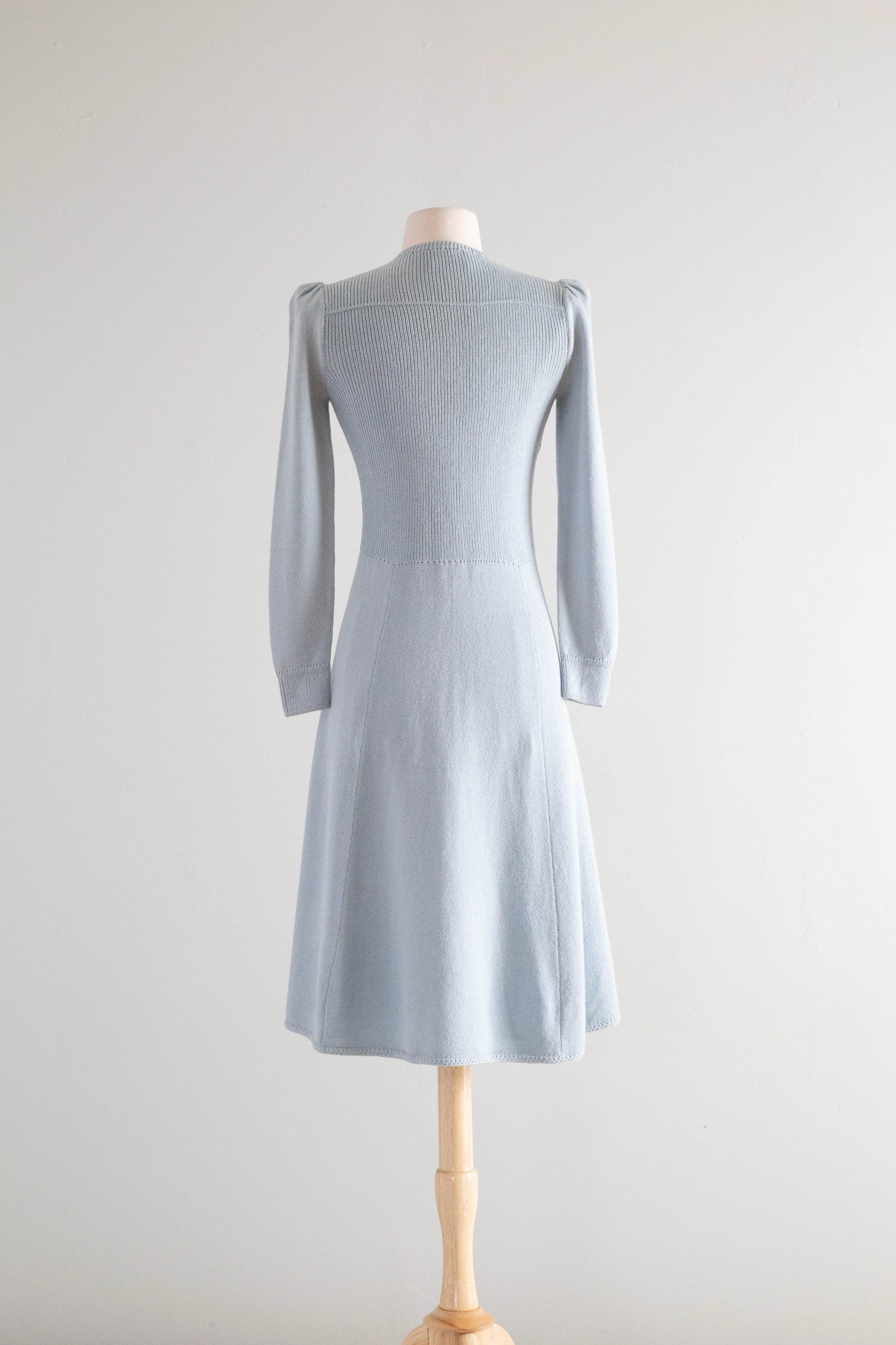 Beautiful Vintage 1970's St. John Knit Dress In Wallis Blue / SM