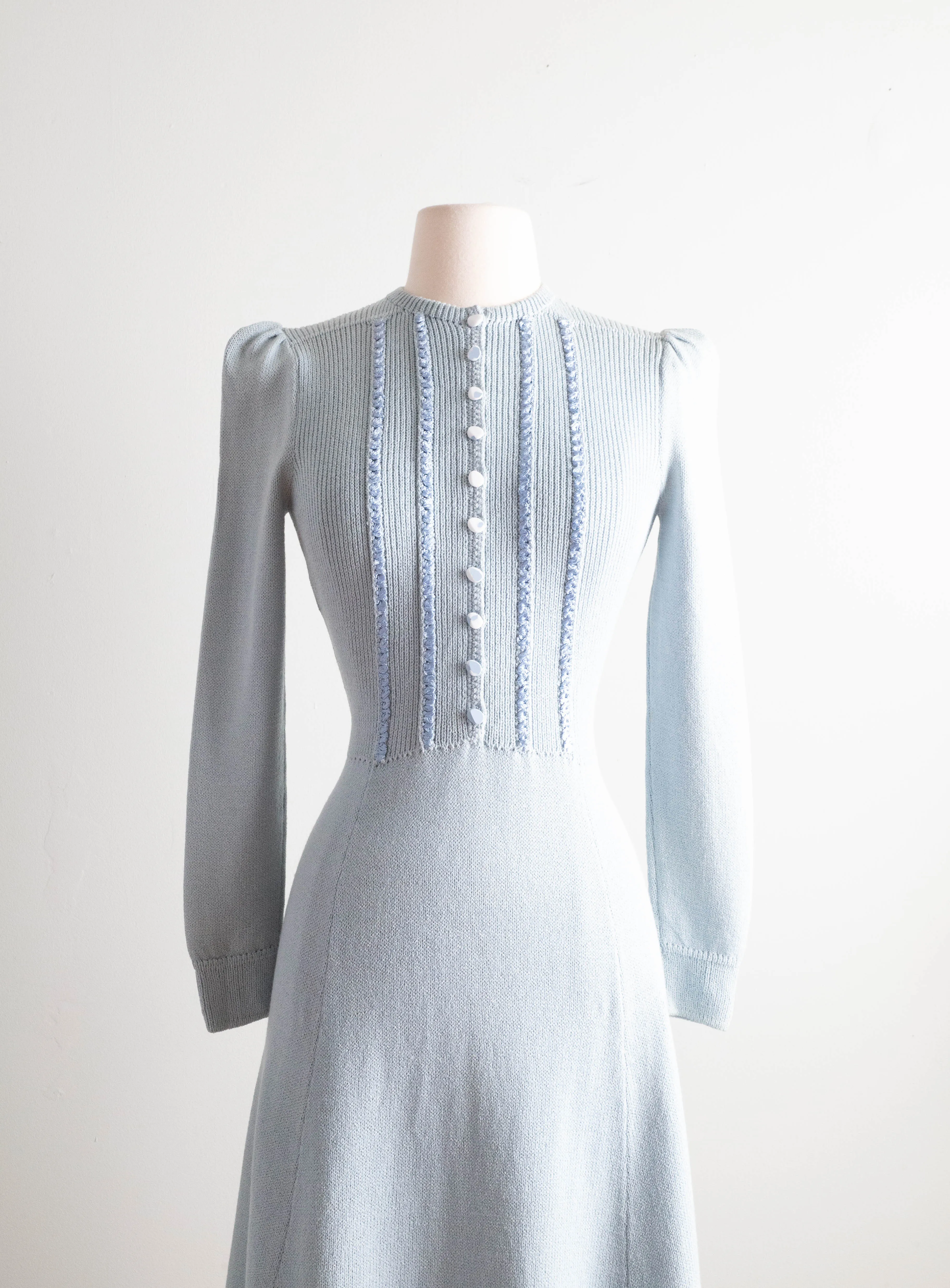 Beautiful Vintage 1970's St. John Knit Dress In Wallis Blue / SM