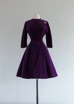 Classic 1950's Purple Velvet Party Dress / Small