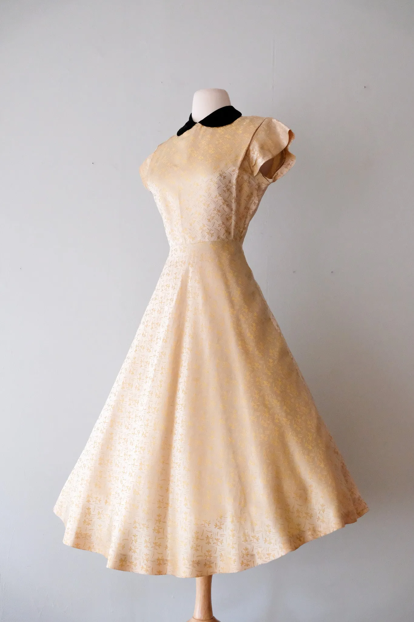 Darling 1950's Black & Gold Brocade Party Dress / Sz S