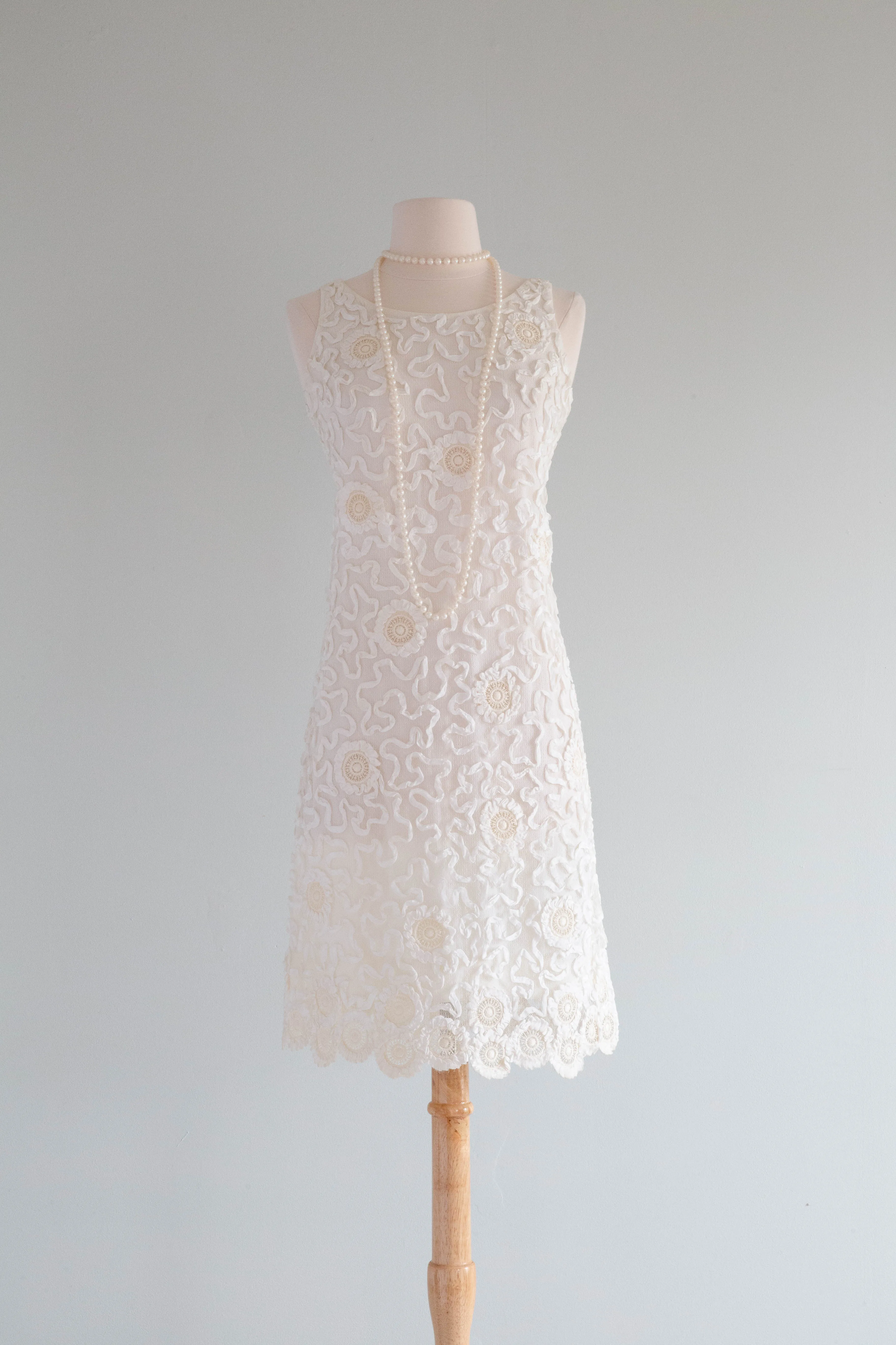 Darling 1960's Ivory Lace & Soutache Shift Dress / SM