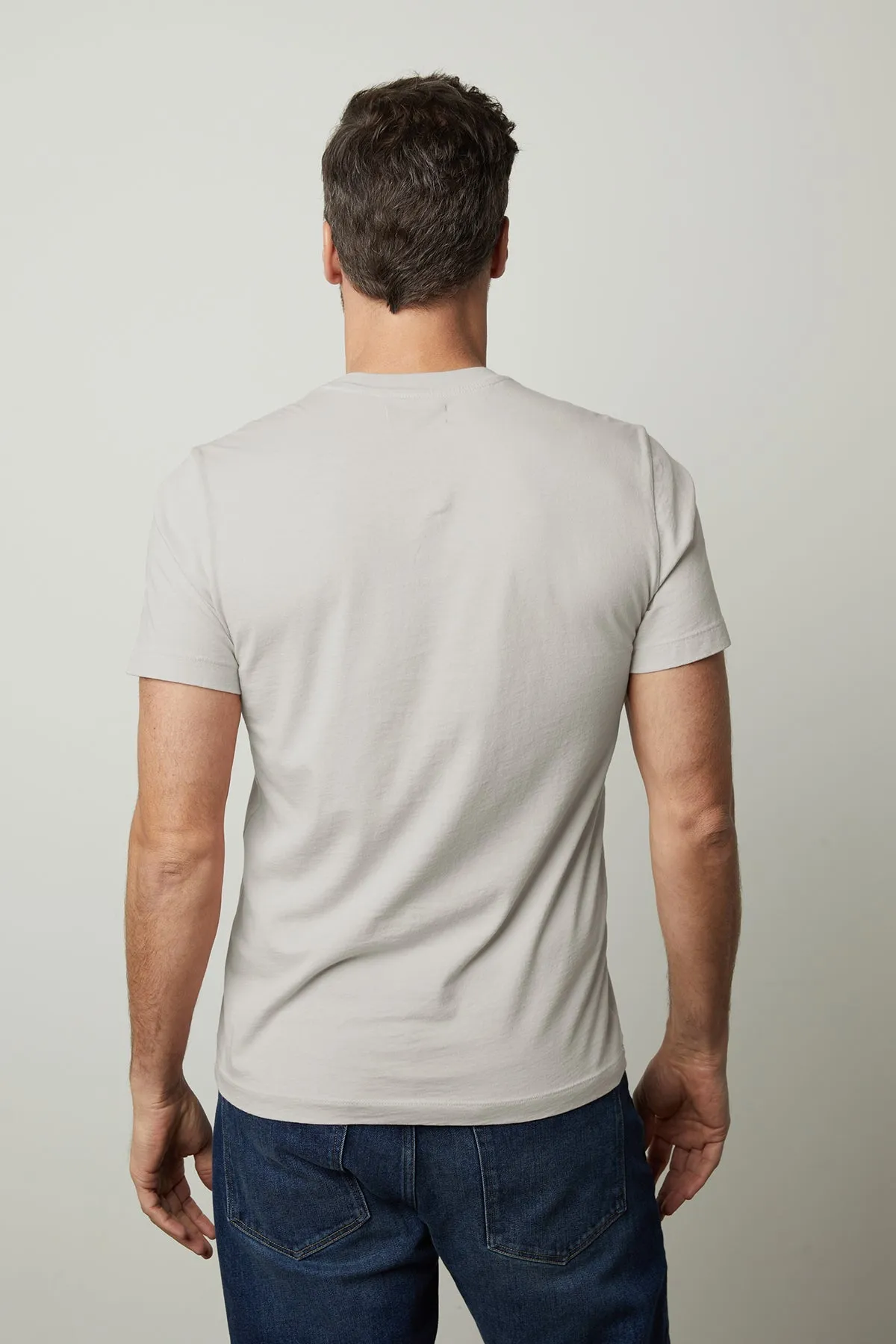 HOWARD TEE