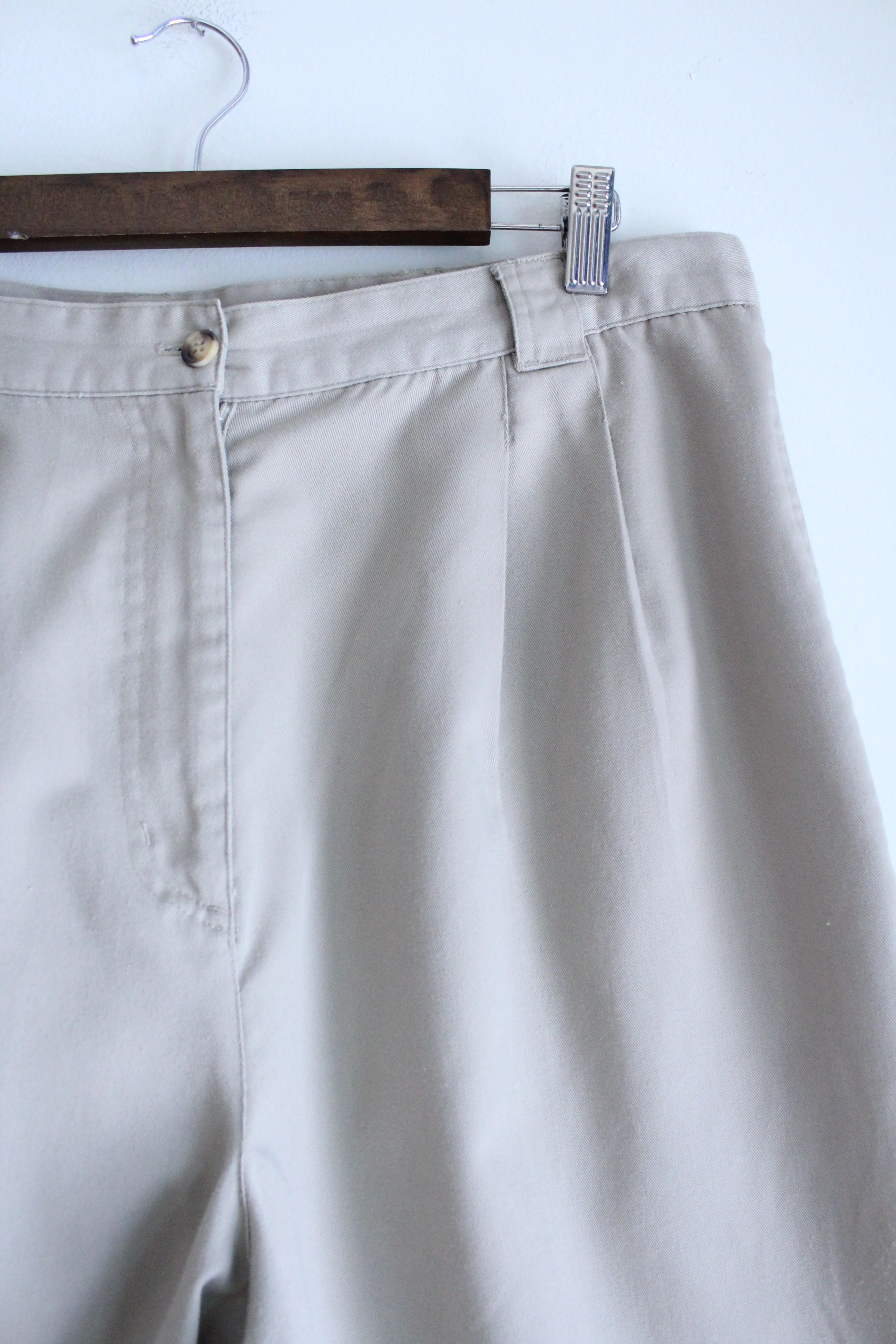 Khaki Pleated Vintage Shorts