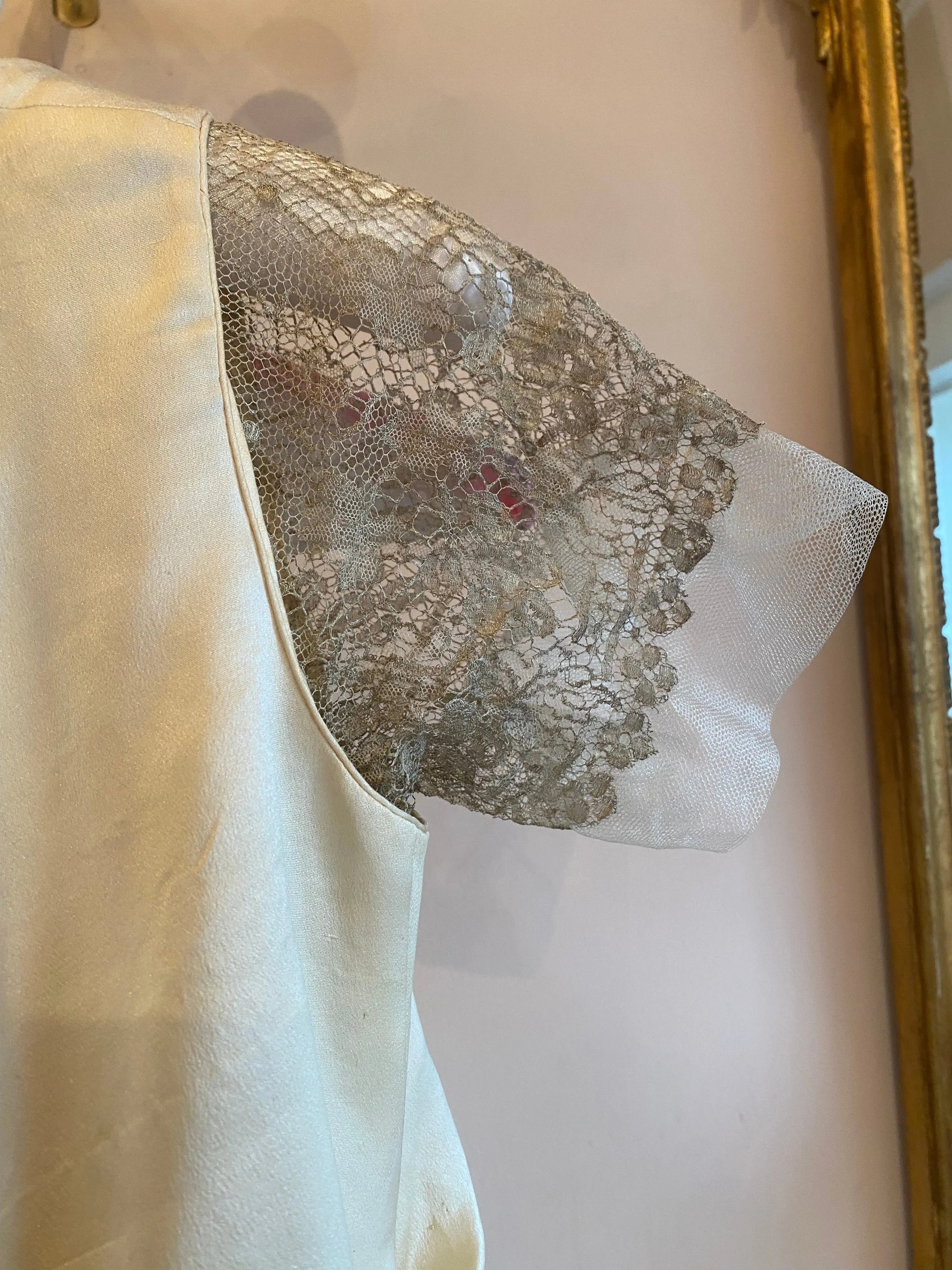 *Museum Worthy 1919 Shanghai Court Presentation Robe De Style Dress With Watteau Train / Small
