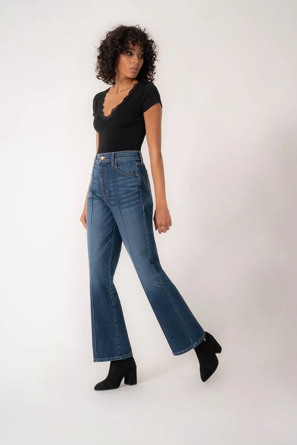 Naomi Pinktuck Kick Flare