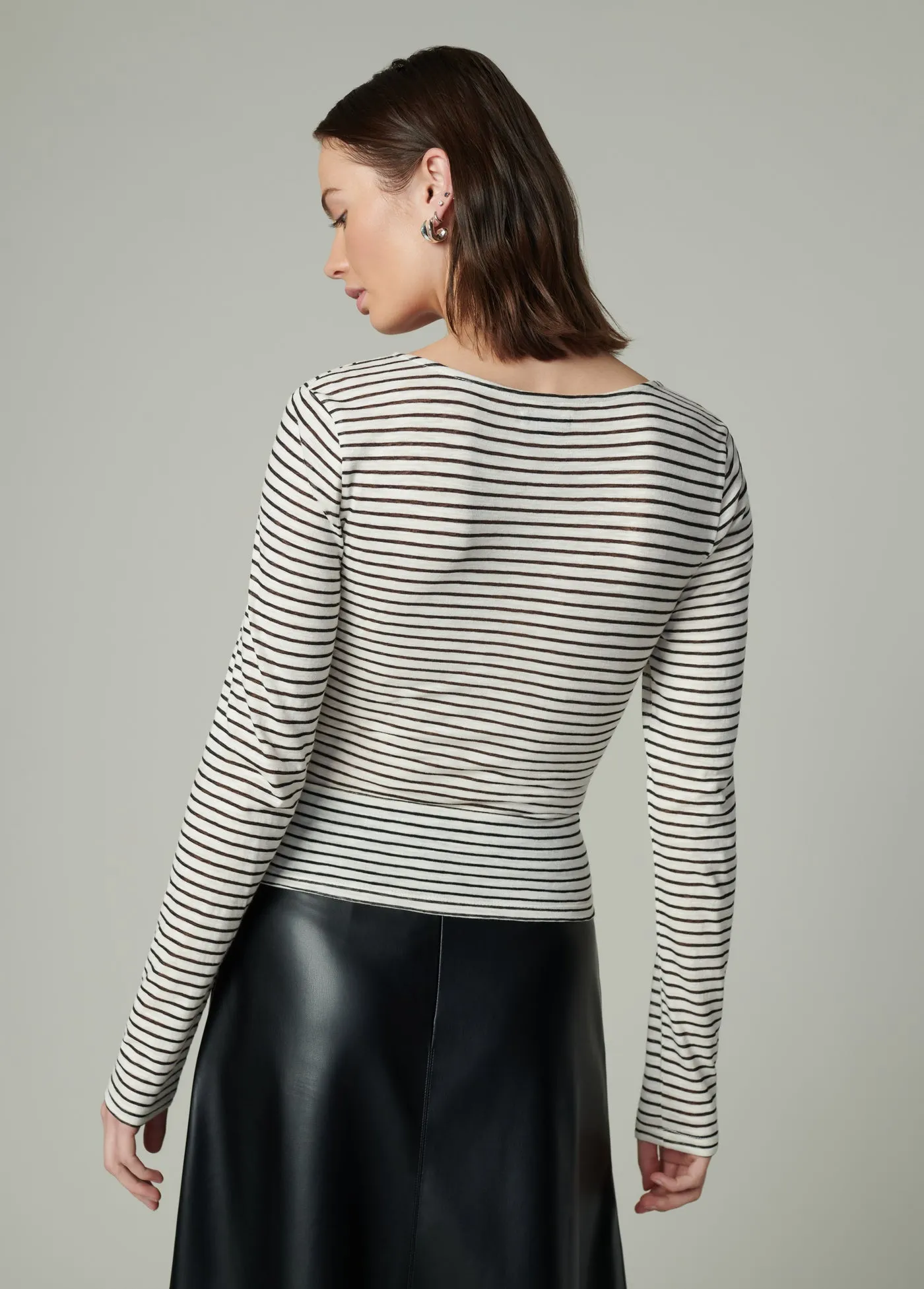 THE AVA STRIPE TWISTED V NECK TOP