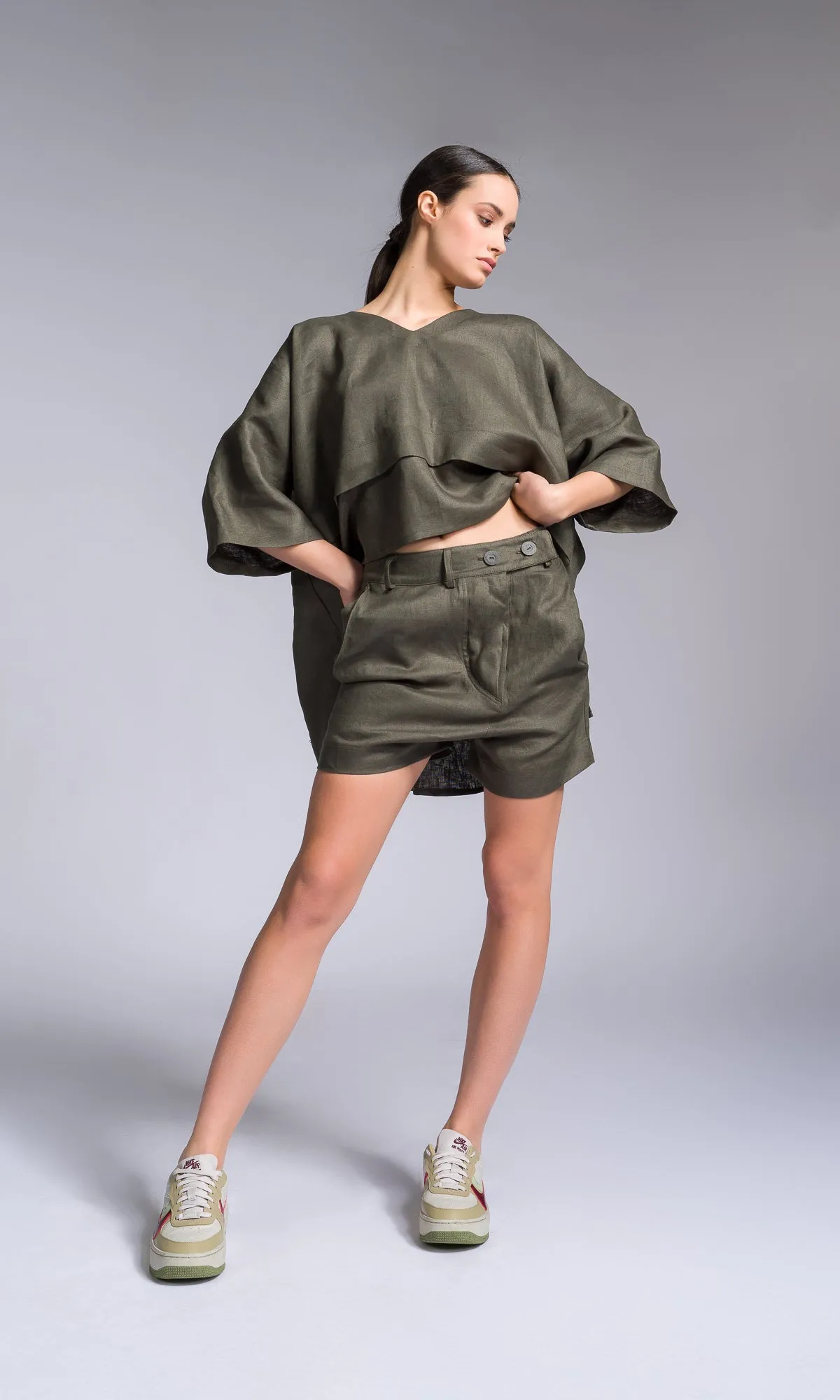 Two-piece Set of Linen Kimono Blouse and Twisted Shorts