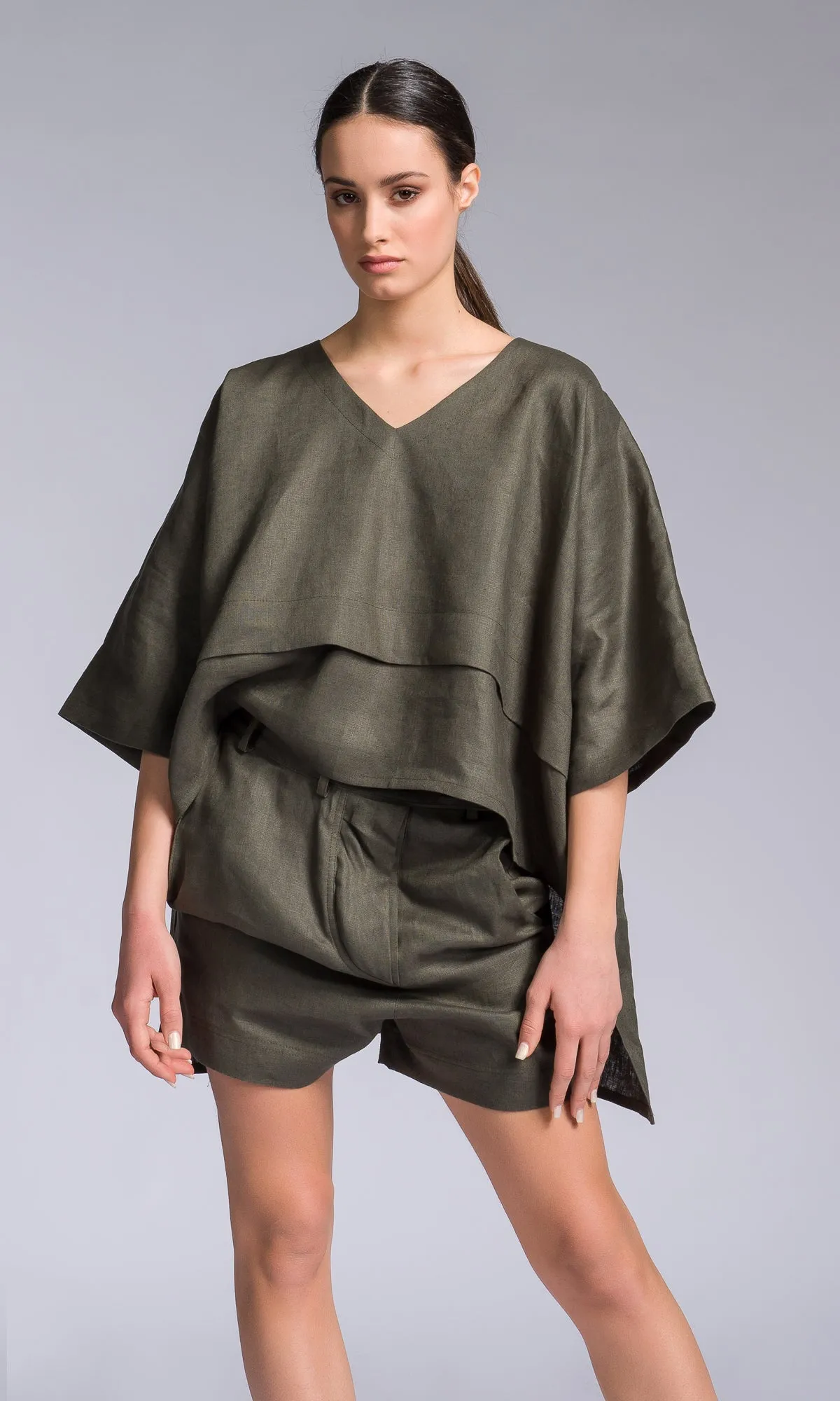 Two-piece Set of Linen Kimono Blouse and Twisted Shorts