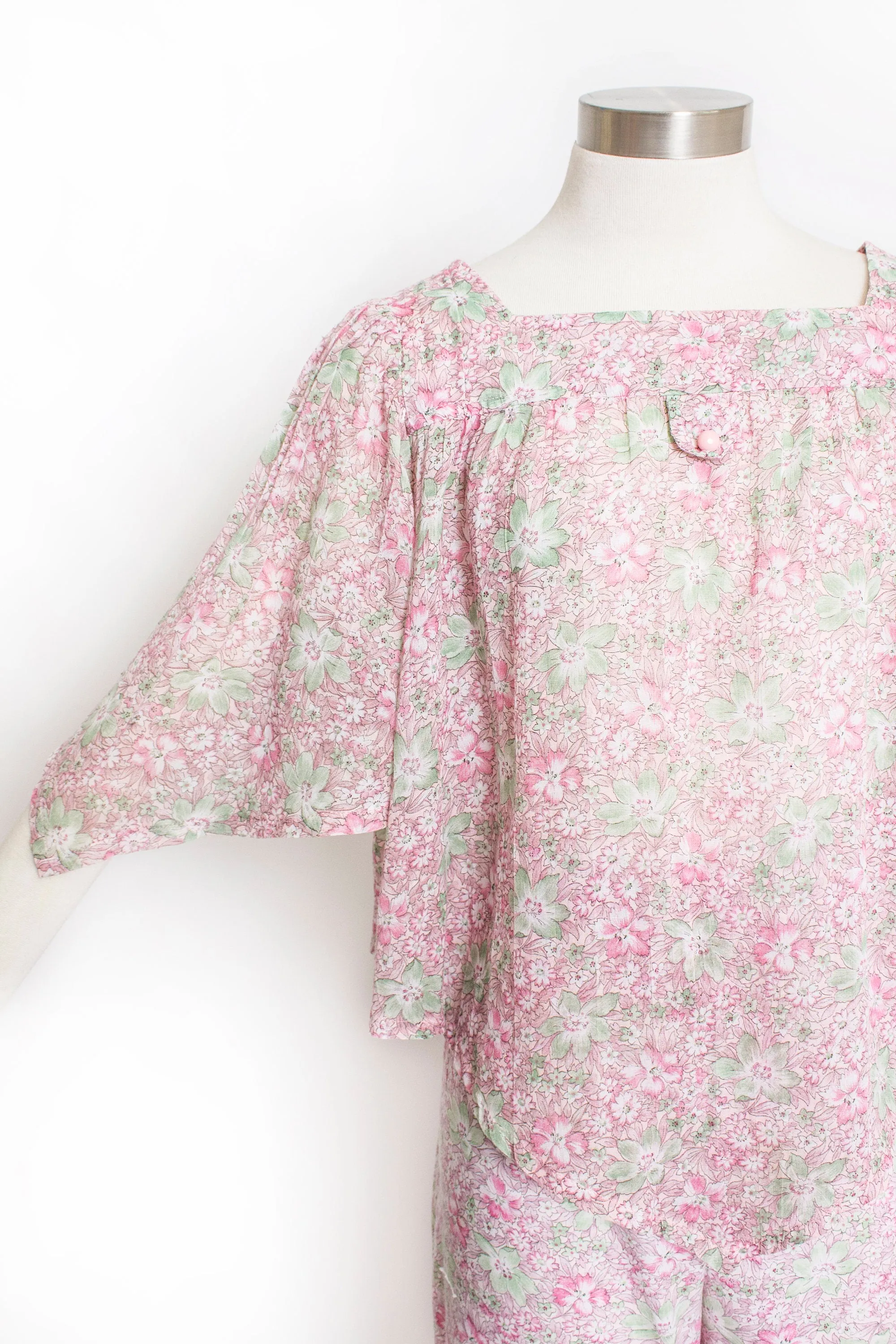 Vintage 1970s Ensemble Cotton Floral Pink Green Pants Boho Blouse Set Small