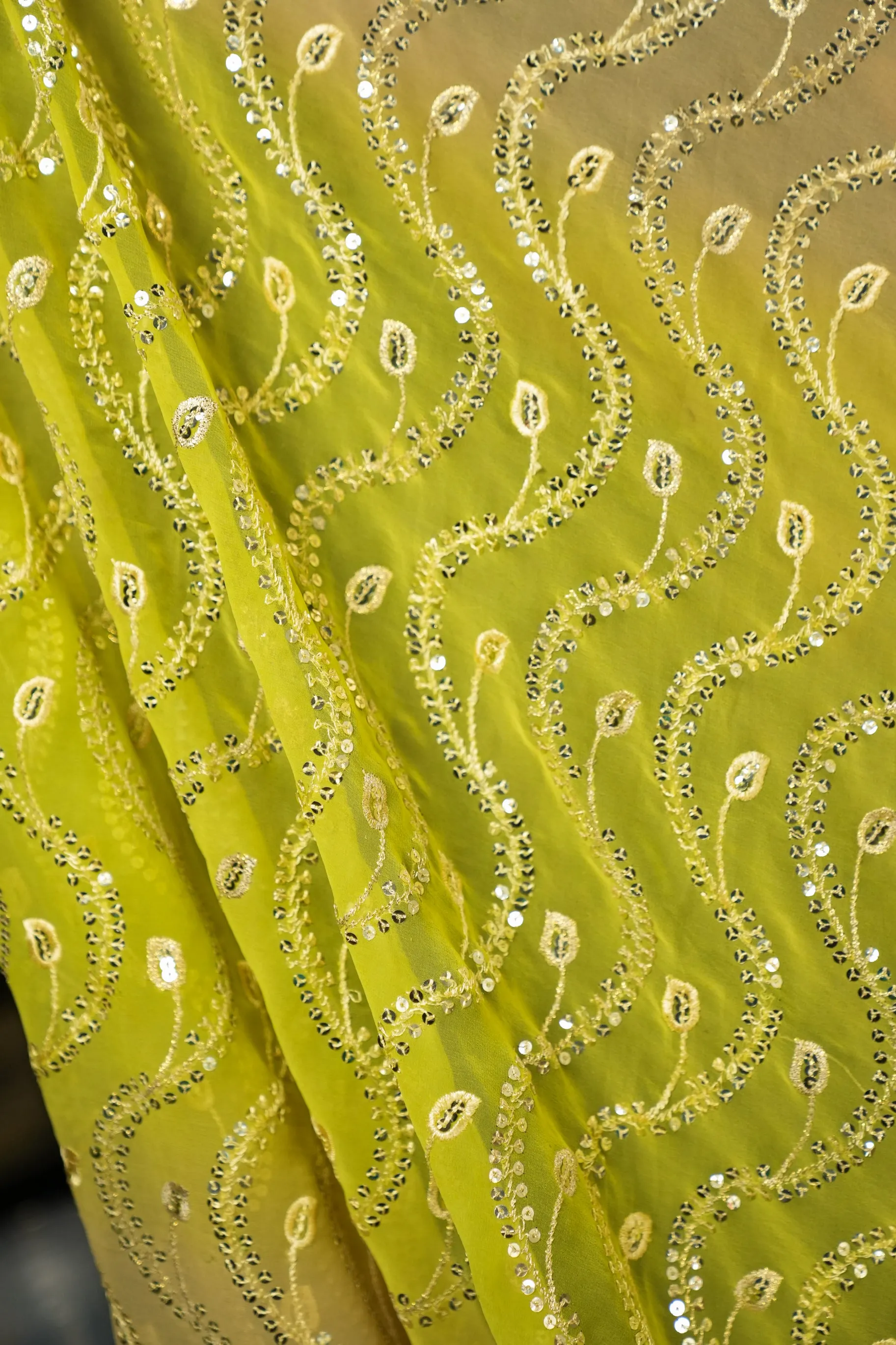 Vintage Bollywood scarf ‘Dupatta’ - with imperfection