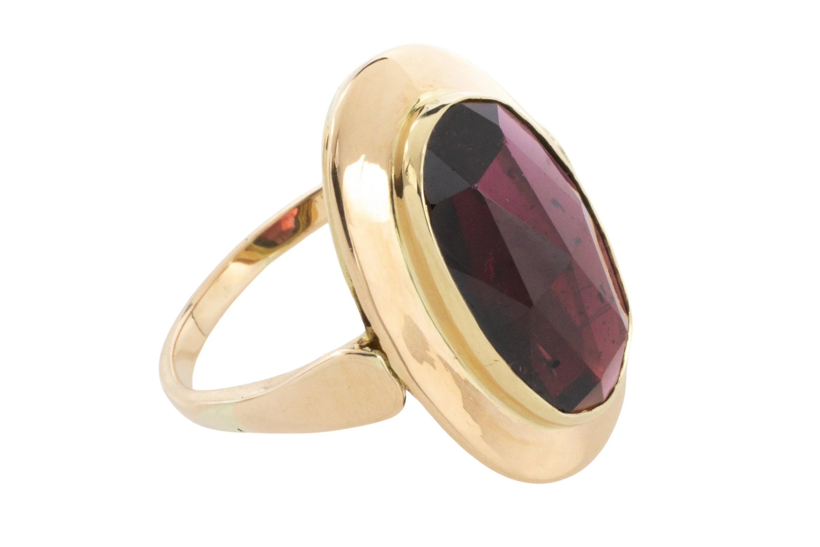 Vintage faceted garnet ring