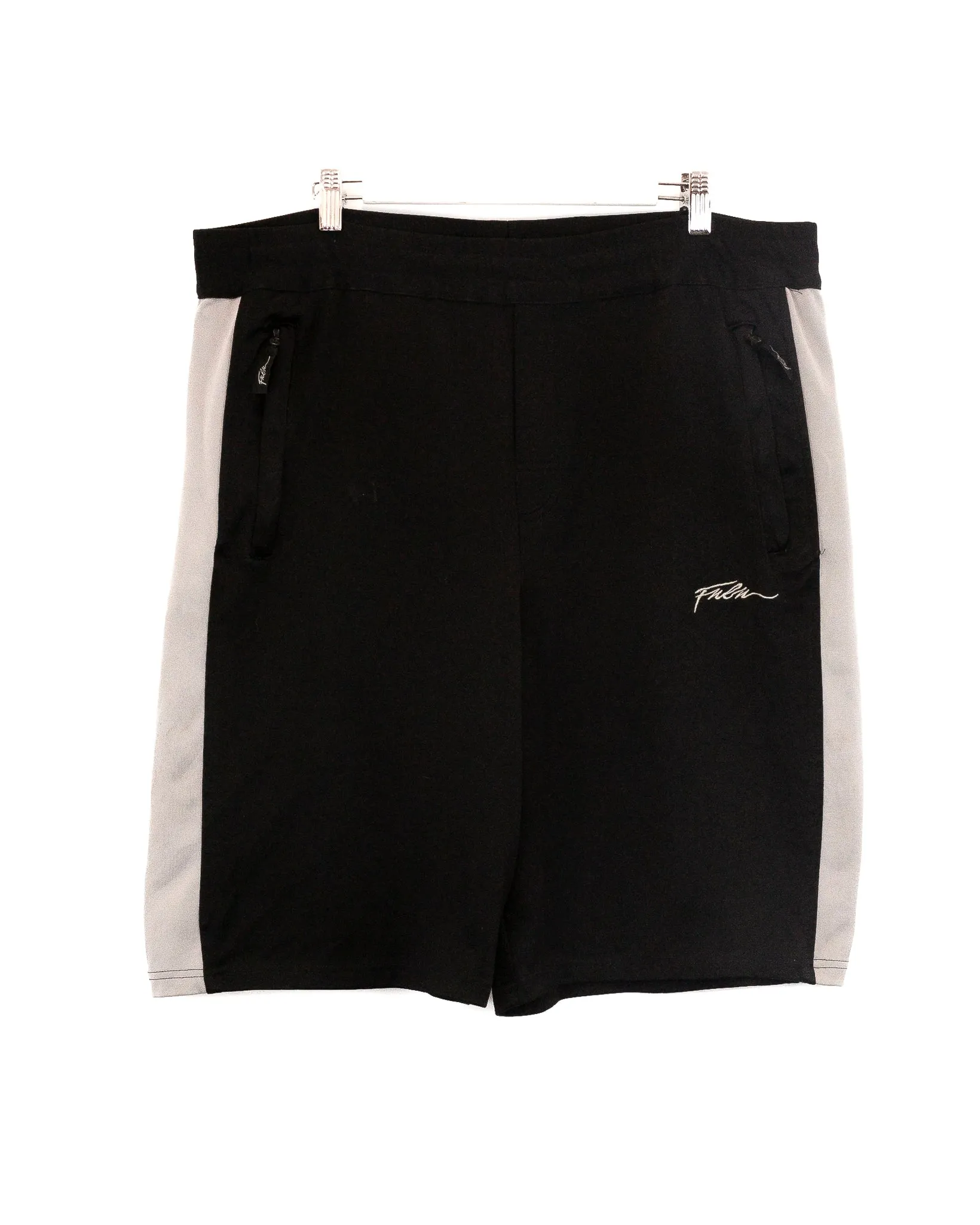 Vintage FUBU Shorts (38)